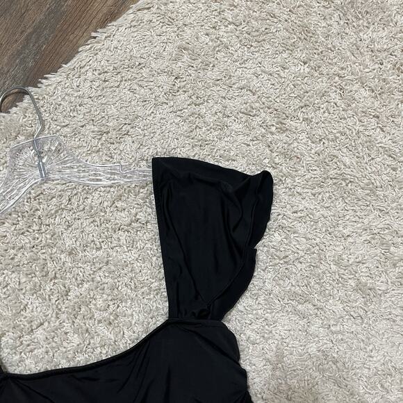 Urban Outfitters Size Medium Black Square Neckline Smocked Ruched Crop Top - Picture 4 of 9